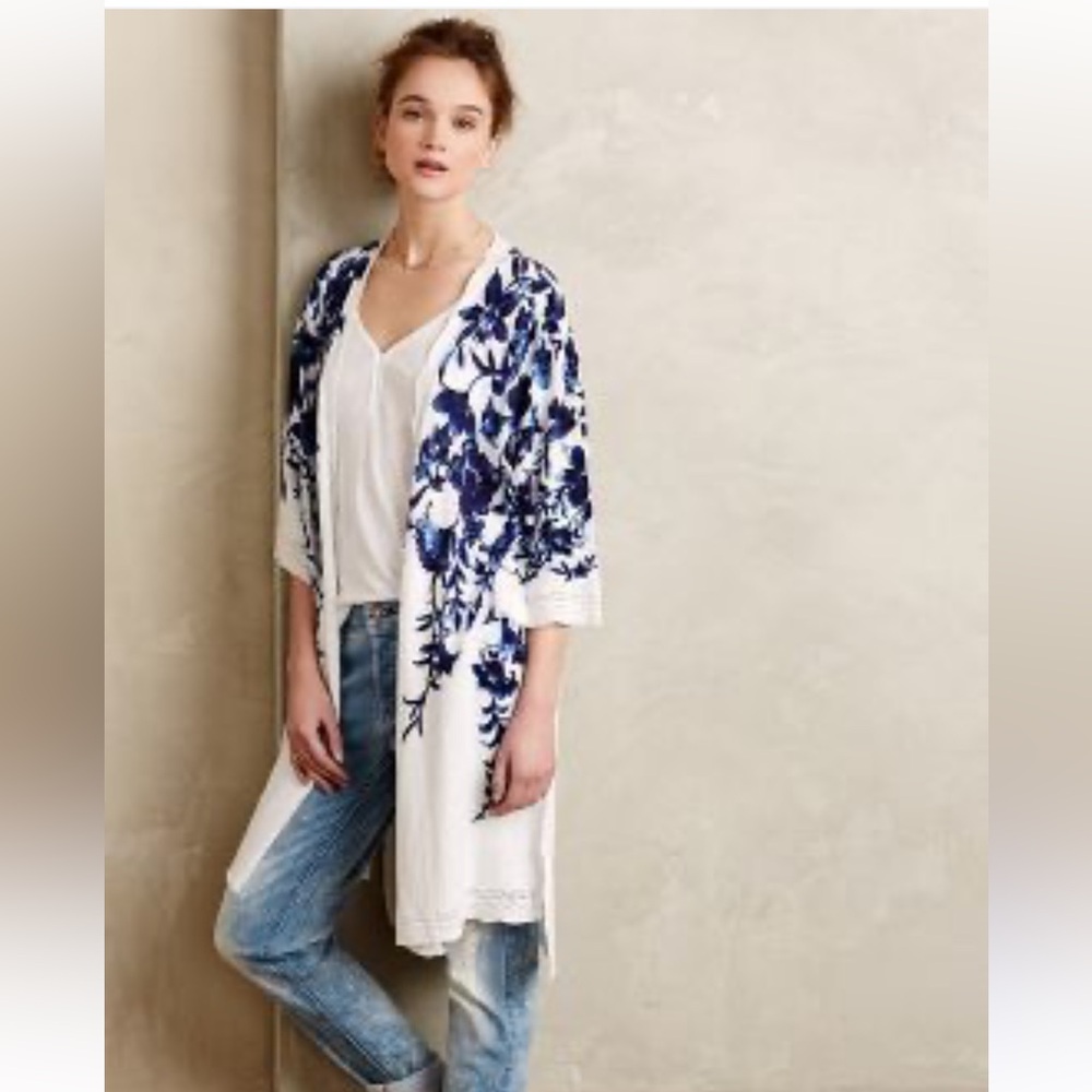 Anthropologie Knitted & Knotted Blue floral open cardigan